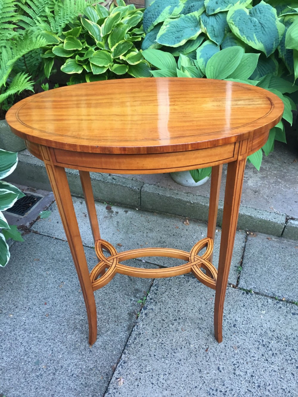 late c19th early c20th edwardian period satinwood oval occasional table