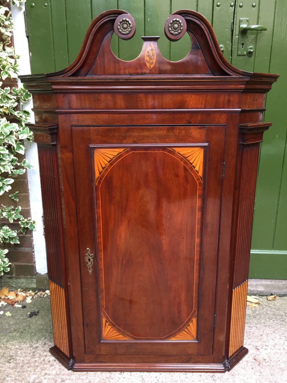 late c18th george iii sheraton period mahogany wallhanging corner cupboard with satinwood inlay