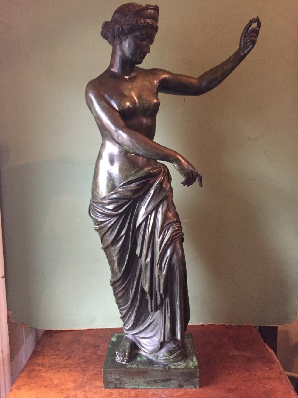 large c19th italian bronze 'grand tour' souvenir statue after the antique of venus of capua