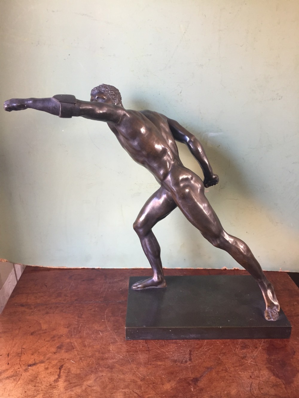 fine early c19th italian 'grand tour' souvenir bronze study after the antique of the borghese gladiator
