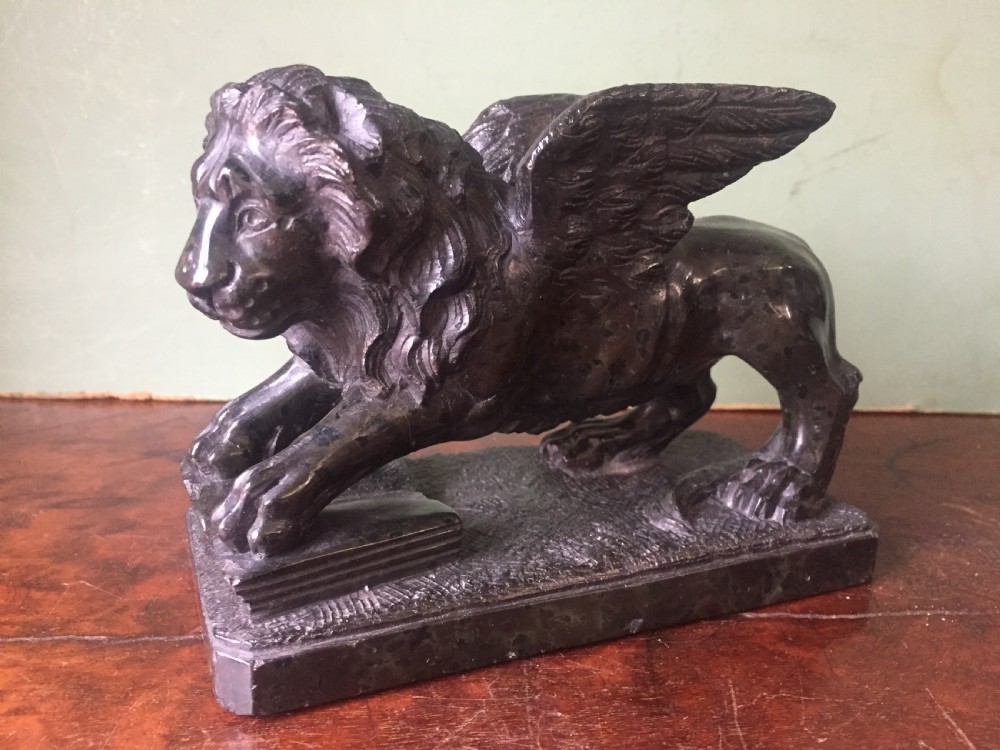 c19th italian 'grand tour' souvenir carved serpentine marble sculpture of the venetian winged lion of stmark