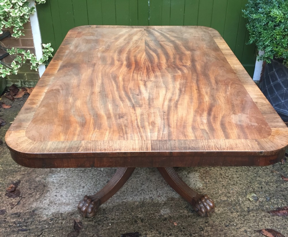 early c19th regency period mahogany breakfast dining or centre table with rosewood crossbanding in original condition