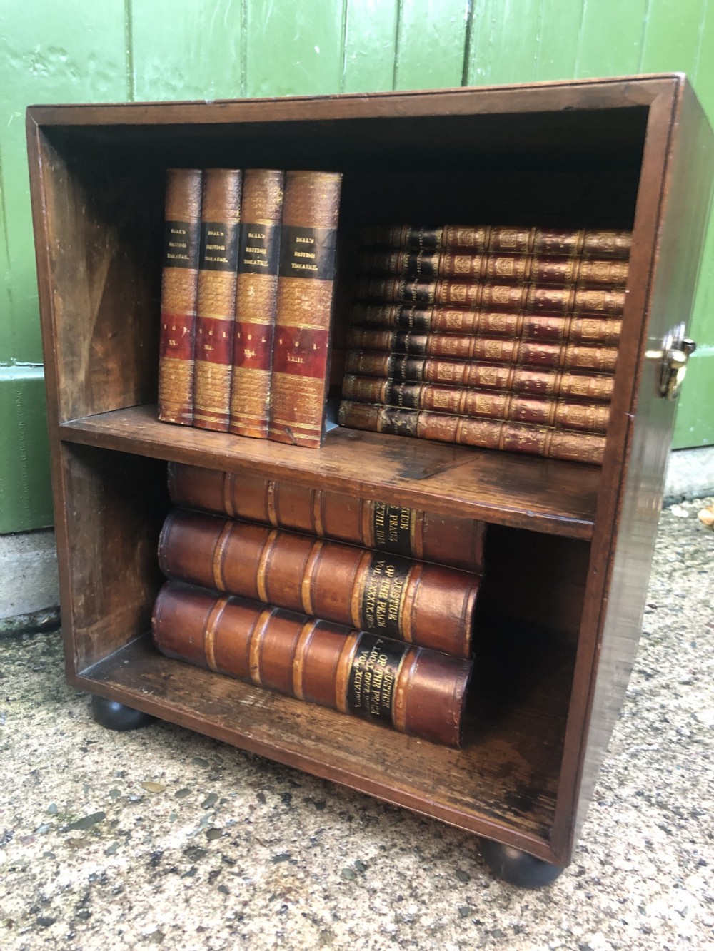 late c18th early c19th late george iii period mahogany dwarf tabletop bookcase or bookcarrier