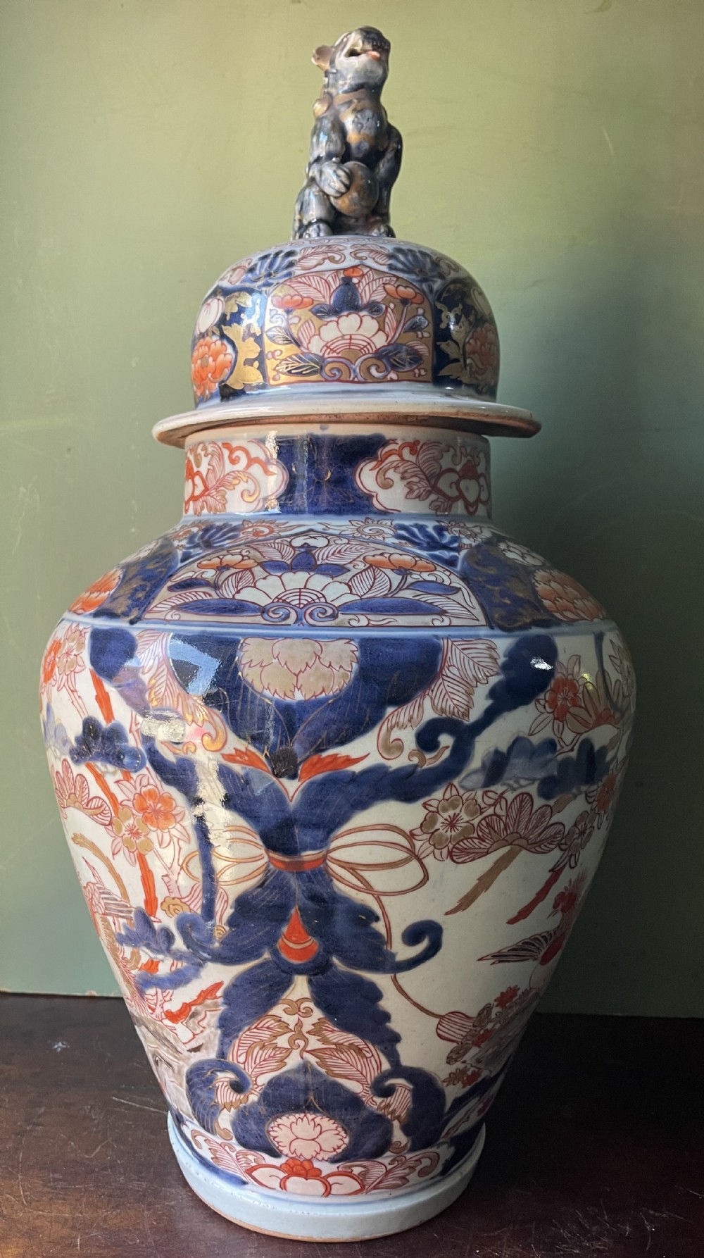 early c18th edo period japanese imari pattern porcelain vase and cover